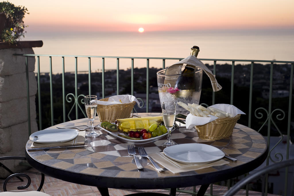 Hotel Poggio Del Sole Forio di Ischia Buitenkant foto